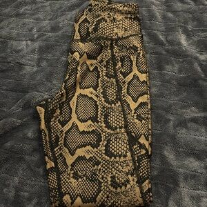Python print leggings size XS